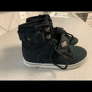 Vlado Atlas Sz 2Y
